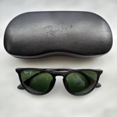 Ray-Ban ブラック サングラス ケース付きのサムネイル