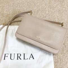 FURLA フルラ ショルダーバッグ　財布のサムネイル