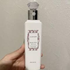 JILLSTUART　ボディミルクのサムネイル