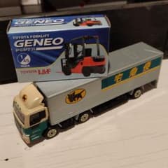 クロネコ ヤマト運輸 ミニカー フォークリフトのサムネイル