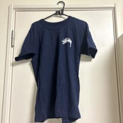 Stussy Tシャツ ネイビー ワンポイントロゴのサムネイル