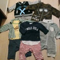 ロンパース70サイズ　男の子用４点セットのサムネイル