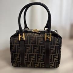 Fendi ボストンバッグ ズッカ柄 - メルカリ