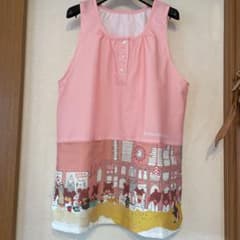 お値下げしました！くまのがっこう 保育士エプロン♡のサムネイル