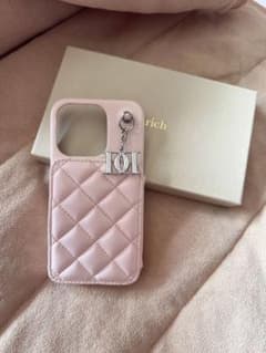 ダーリッチ キルティング DDチャーム PINK iPhone14pro - メルカリ