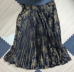 プリーツスカート 黒×金のサムネイル