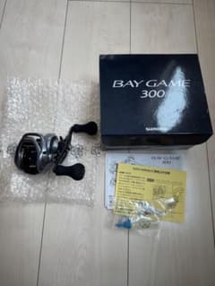美品 SHIMANO BAY GAME 300 ベイトリール 本体 - メルカリ