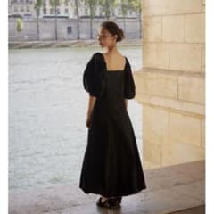 RANDEBOO 希少　美品　ブラック　パフスリーブワンピース　ドレス RANDEBOO 希少 美品 ブラック パフスリーブワンピース ドレス