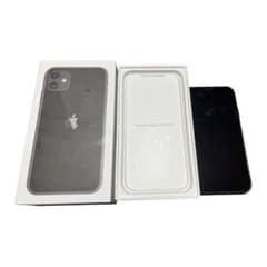 iPhone 11 ブラック 128 GB SIMロック解除済のサムネイル