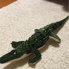 ワニのぬいぐるみのサムネイル