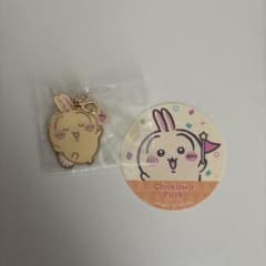 ちいかわパーク メタルチャーム うさぎのサムネイル