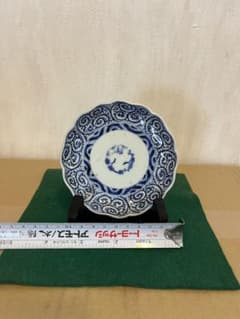 染付 輪花皿 豆皿 小皿 陶磁器　時代物のサムネイル