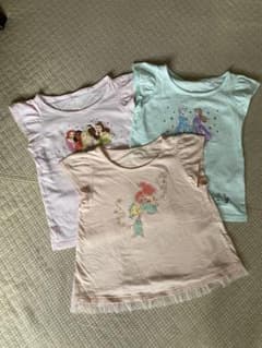 ユニクロ ディズニープリンセス Tシャツ 3枚セット 100cmのサムネイル