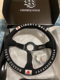 【新品未使用品】LIBERTY WALK 東京カスタム ステアリングのサムネイル
