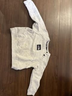 ノースフェイス　トレーナーのサムネイル