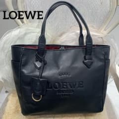 人気✨️LOEWE ヘリテージ トートバッグ　 レザー エンボスロゴ　A4 LOEWE ヘリテージ レザー トートバッグ ブラック エンボスロゴ A4収納