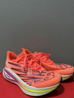 ニューバランス　FuelCellSuperCompElite v3 22.5cm