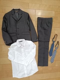 キッズフォーマルセット　140㌢のサムネイル