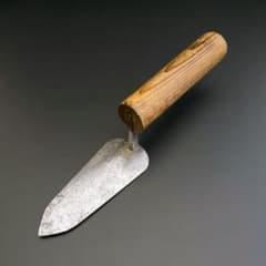 左官鏝 瓢箪ト 厚手 地金 元首 磨き鏝 【103mm】 - メルカリ