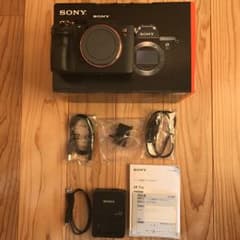 【美品☆】sony α7rⅲ ボディ (ILCE-7RM3)のサムネイル