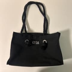 GYDA ブラック トートバッグのサムネイル