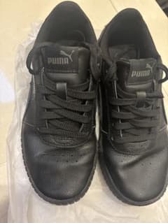 PUMA ブラック スニーカー23センチのサムネイル