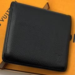 美品 ルイヴィトン タイガ ポルト ビエ 3カルト クレディ 財布 ブラック 黒 m89857581063_1.jpg?1775830480