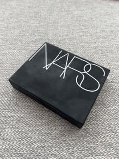 【くも様専用】NARS ライトリフティングセッティングパウダーのサムネイル