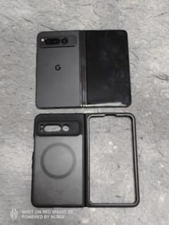 Google Pixel Fold 12/256gbのサムネイル