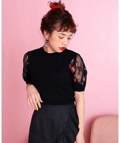 ナイスクラップ　NICE CLAUP　肩すけ刺繍レースニットのサムネイル