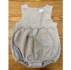 Jacadi グレー スカラップデザインロンパースのサムネイル