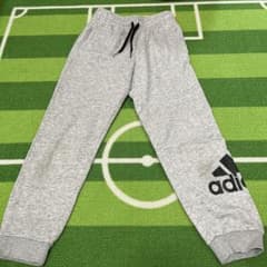 adidas グレー スウェットパンツ 130サイズのサムネイル