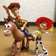 トイストーリー ウッディ、ジェシー、ブルズアイ フィギュア セットのサムネイル