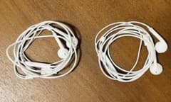 【りょーこ様専用】Apple純正  iPhone マイク付きイヤフォン　有線のサムネイル