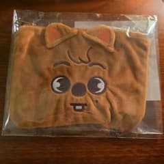 SKZOOポン オンラインくじスクエアポーチ - メルカリ