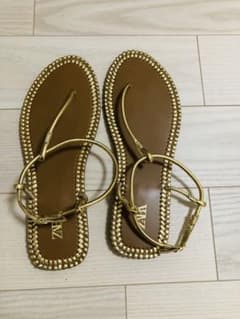 zaraフラットサンダルのサムネイル