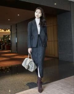 新品】ロル Zip up Pencil Tweed Skirt - メルカリ