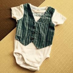 H&Ｍ 重ね着風ロンパース 70のサムネイル