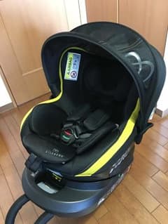 エールベベ クルット3i プレミアム ISOFIXのサムネイル