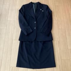 安田女子大学 指定スーツ上下 - メルカリ