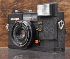 フィルムカメラ　Konica C35EF ピッカリコニカ　綺麗な完動品のサムネイル