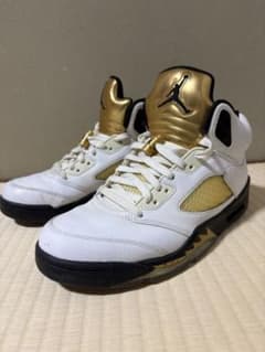 Air Jordan 5 "Gold Coin"のサムネイル