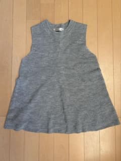 Capsule Color グレー ニット ノースリーブ ベストのサムネイル