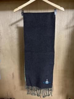 Vivienne Westwood　マフラーのサムネイル