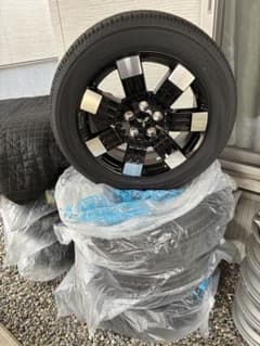 新車外し　三菱 デリカD5 純正 18インチ タイヤホイールセット　ナット付属のサムネイル