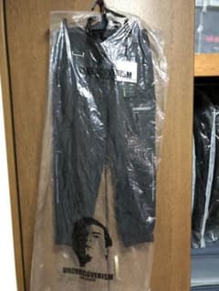 アンダーカバー　ナイロンパンツ　新品・未使用のサムネイル