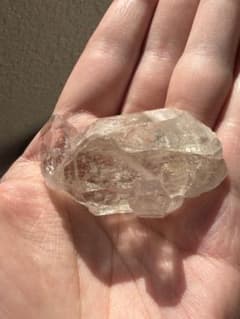 ネパール産 ヒマラヤ水晶〈雪化粧〉 ガラスの魚