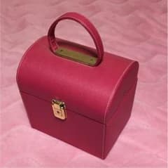 えーたん様専用 1月1日迄お取り置き 化粧品入れのサムネイル