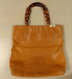 CHANEL レザー トートバッグ　テラコッタオレンジ系 CHANEL レザー トートバッグ テラコッタオレンジ系 - メルカリ
