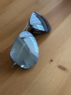 Ray-Ban アビエーター サングラス ケース付きのサムネイル